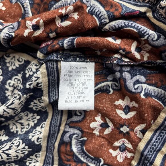 Entro Lace Boho Navy Ivory PInk Bell Sleeve Blouse Top Medium - Picture 7 of 8